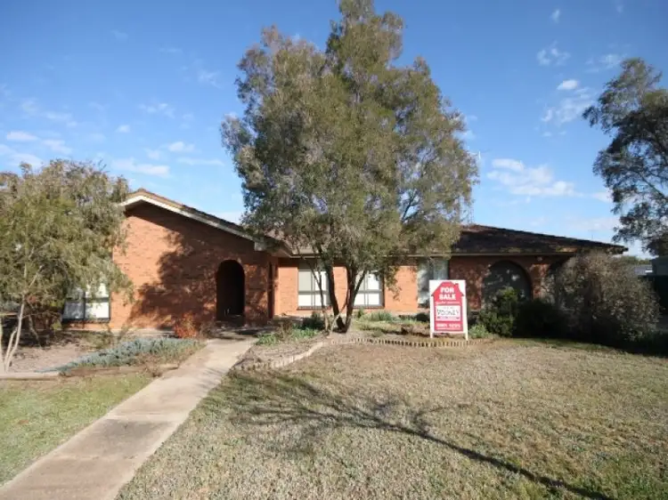 1 Ferrier Street, Lockhart NSW 2656
