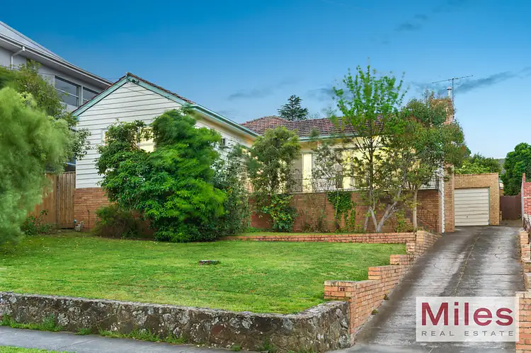 22 Douglas Street, Rosanna VIC 3084