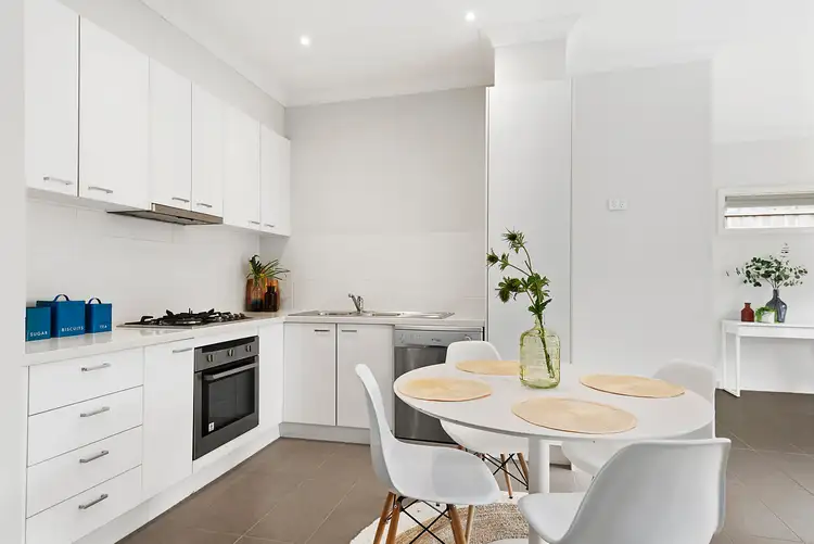 Third view of Homely unit listing, 4/152 Hawdon Street, Heidelberg VIC 3084