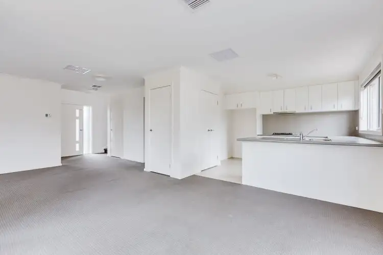 Sixth view of Homely townhouse listing, 1/8 Silverdale Drive, Darley VIC 3340