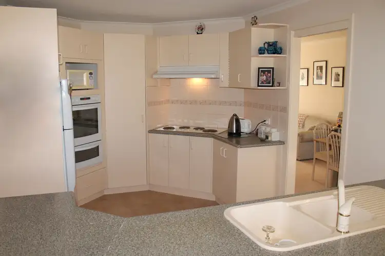 Seventh view of Homely house listing, 25 Valley View Crescent, Berwick VIC 3806