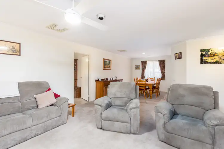 Fourth view of Homely house listing, 5 Kenmore Close, Hoppers Crossing VIC 3029