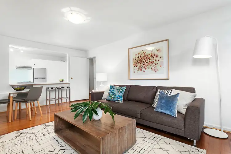 1/93 Mathoura Road, Toorak VIC 3142