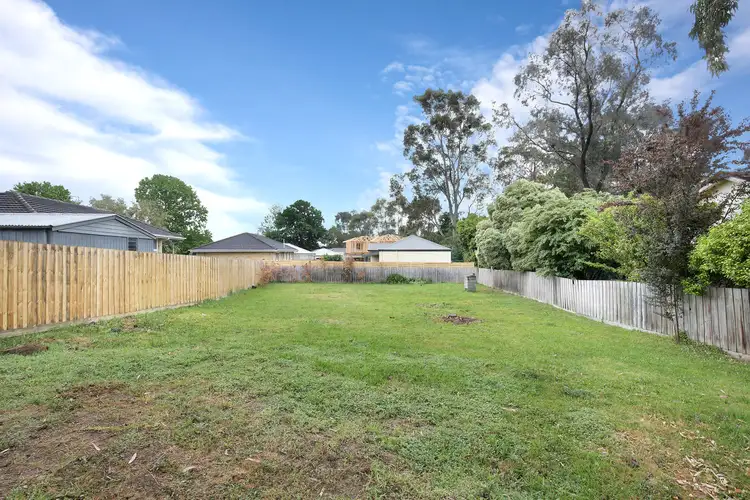 1 Milton Court, Mooroolbark VIC 3138