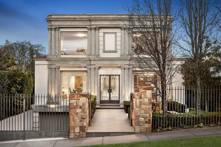 38 Balmerino Avenue, Toorak VIC 3142