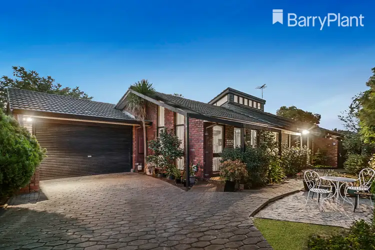 14 Lamb Grove, Hoppers Crossing VIC 3029