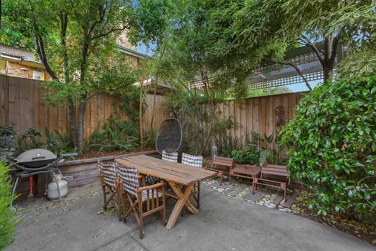 Fourth view of Homely unit listing, 1/111 Martins Lane, Viewbank VIC 3084