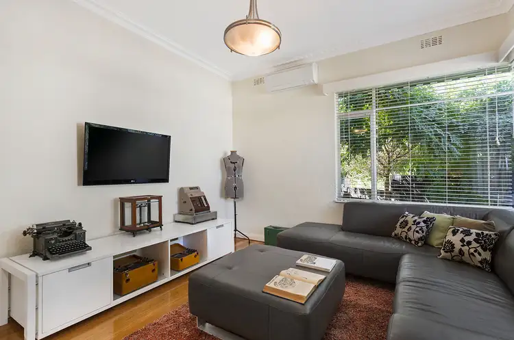 Fifth view of Homely house listing, 2 St Hubert Road, Ivanhoe East VIC 3079