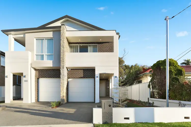 19C Henry Lawson Drive, Peakhurst NSW 2210