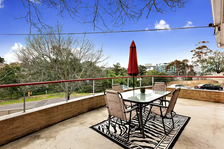 Main view of Homely unit listing, 2/75 Castle Street, Eaglemont VIC 3084
