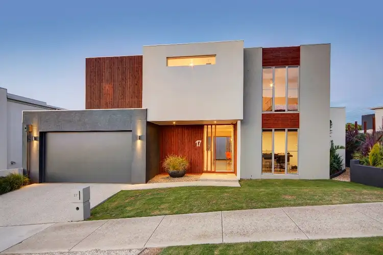 17 Wallaroo Way, Highton VIC 3216