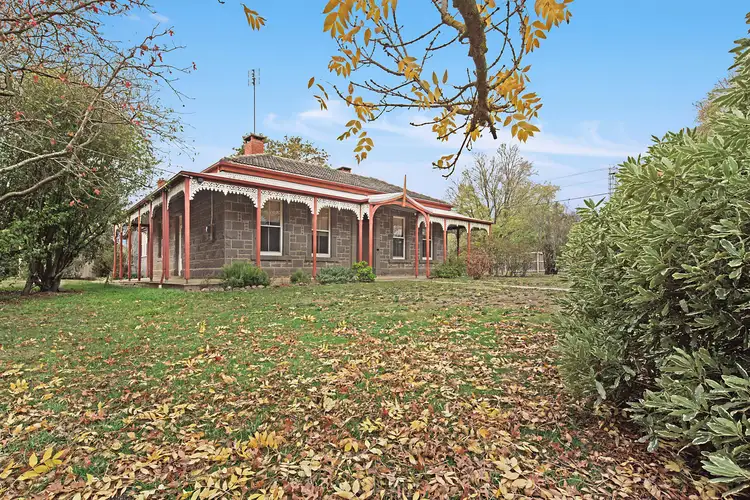 52 Ebden Street, Kyneton VIC 3444