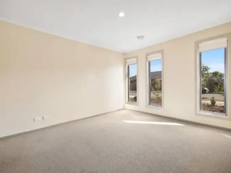 Fifth view of Homely house listing, 34 Dunraven Crescent, Doreen VIC 3754