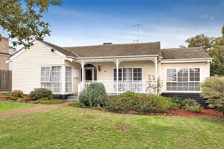 61 Coorie Crescent, Rosanna VIC 3084