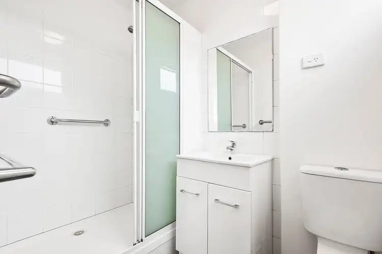Fourth view of Homely apartment listing, 1/106 Ascot Vale Road, Flemington VIC 3031
