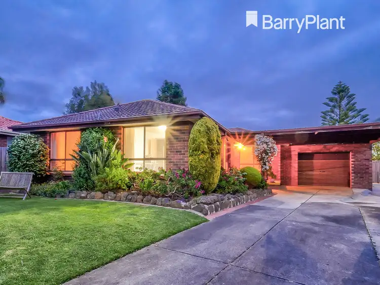 4 Drummond Crescent, Rowville VIC 3178