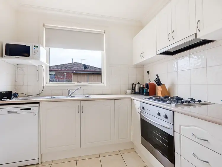 Second view of Homely house listing, 5/20 Hawthorn Drive, Hoppers Crossing VIC 3029
