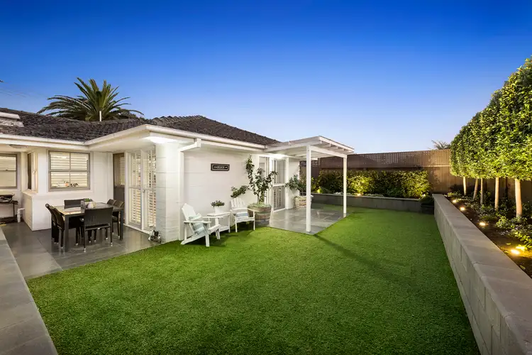 2/24 South Road, Brighton VIC 3186
