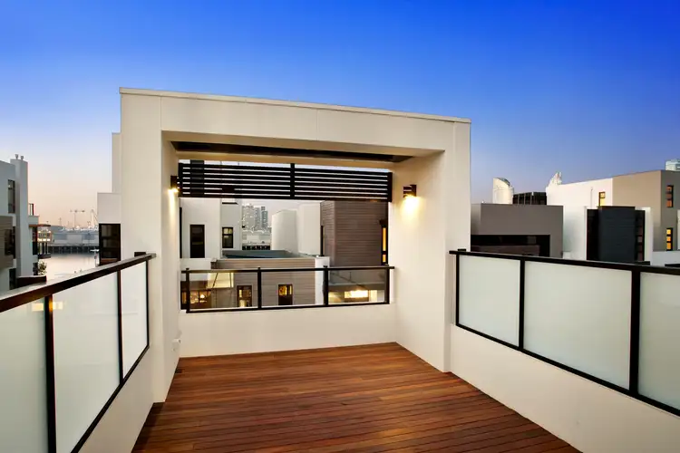 47 South Wharf Drive, Docklands VIC 3008