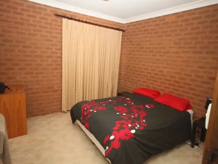 Sixth view of Homely villa listing, 3/89 Crampton St, Wagga Wagga NSW 2650