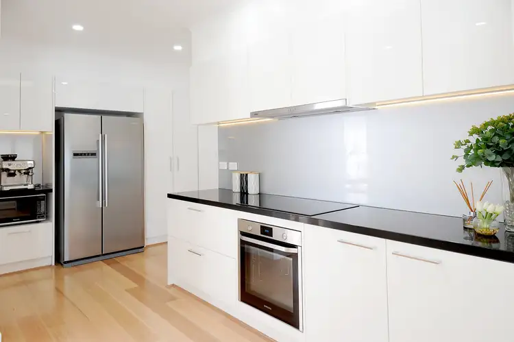 Fourth view of Homely house listing, 1/5 Valency Court, Mitcham VIC 3132