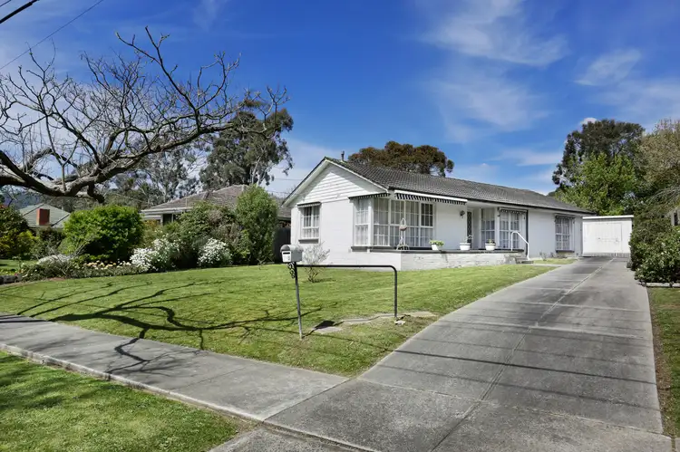 9 Winchester Drive, Bayswater North VIC 3153
