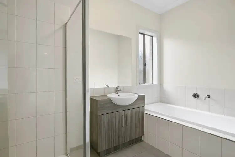 Fifth view of Homely house listing, 16 Creekward Drive, Armstrong Creek VIC 3217