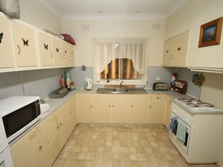 Sixth view of Homely house listing, 122 Ashmont Avenue, Ashmont NSW 2650