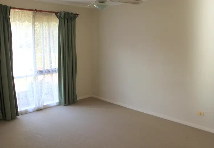 Seventh view of Homely house listing, 8 Lachlan Close, Cranbourne North VIC 3977