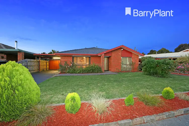 33 Eildon Parade, Rowville VIC 3178