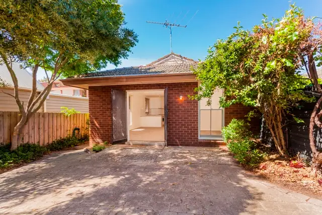 2D Stinton Avenue, Newtown VIC 3220