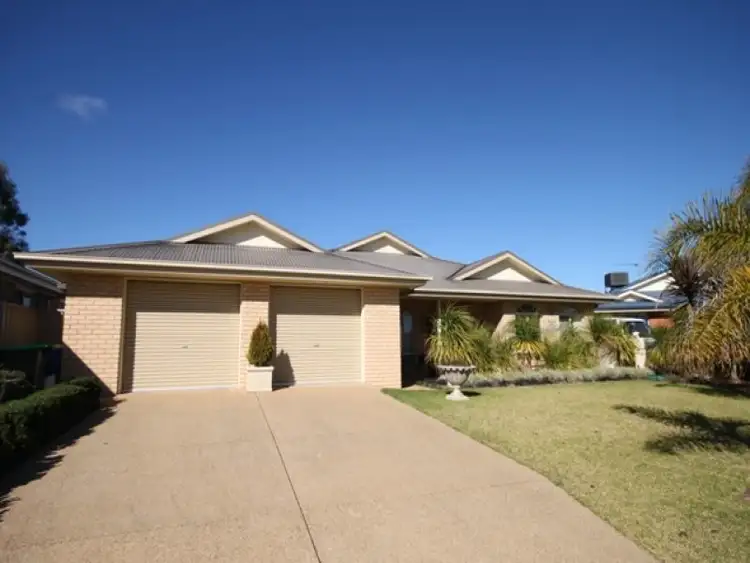 Main view of Homely house listing, 7 Birri Place, Glenfield Park NSW 2650