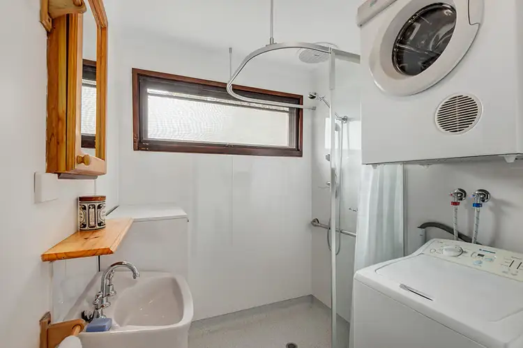 Fourth view of Homely unit listing, 1/9 Roemer Crescent, Alphington VIC 3078