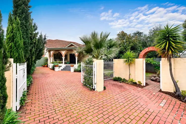 90 New Street, Brighton VIC 3186