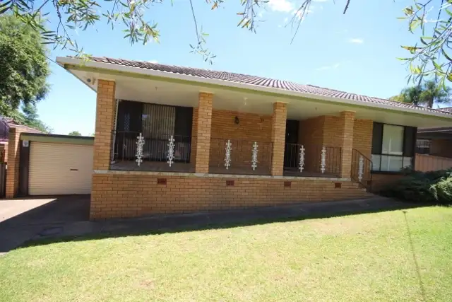 23 Sherwood Avenue, Kooringal NSW 2650