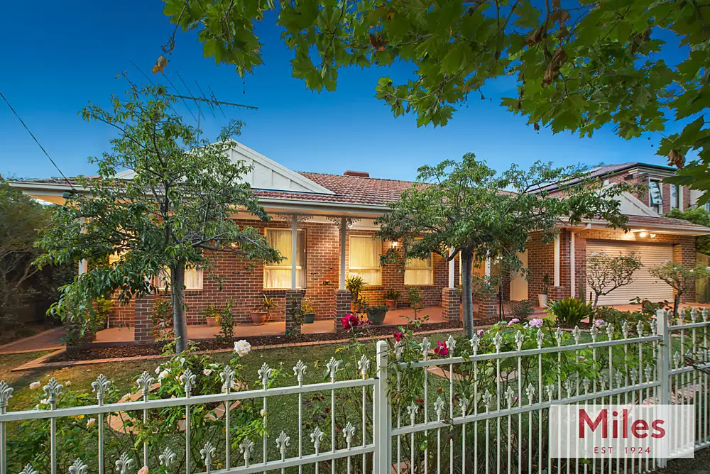 Main view of Homely house listing, 32 Ailsa Grove, Ivanhoe VIC 3079