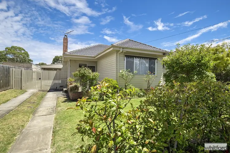 32 Bayview Parade, Hamlyn Heights VIC 3215