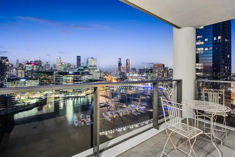 2103/1 Point Park Crescent, Docklands VIC 3008