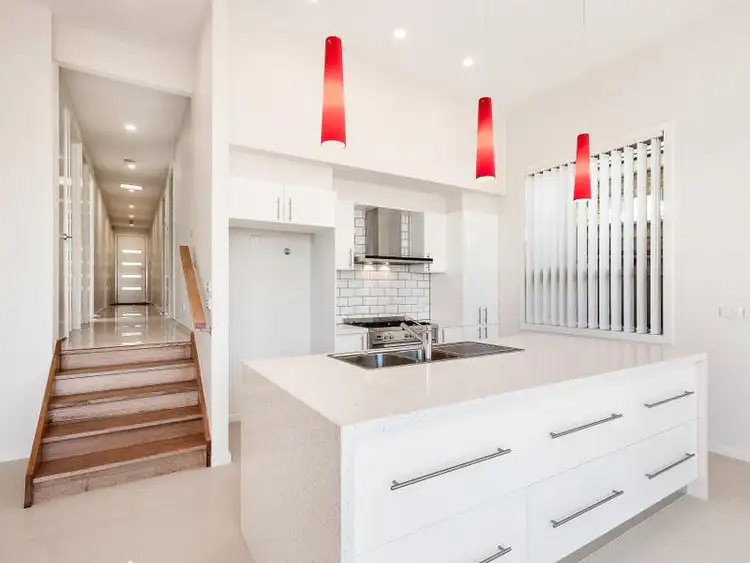 Second view of Homely house listing, 5 Mollison Drive, Doreen VIC 3754