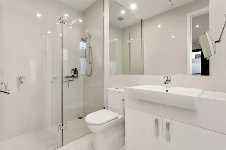 Fifth view of Homely apartment listing, 102/2 Constance Street, Hawthorn East VIC 3123