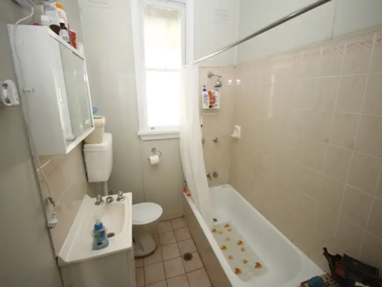 Sixth view of Homely house listing, 15 Spooner Ave, Mount Austin NSW 2650