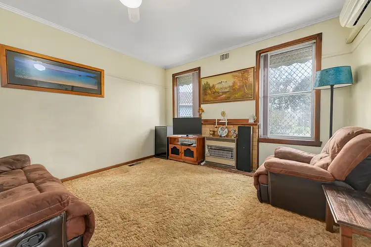 Third view of Homely house listing, 5 Daphne Crescent, Bellfield VIC 3081