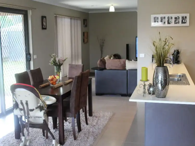 Seventh view of Homely house listing, 1 Melanie Court, Sale VIC 3850