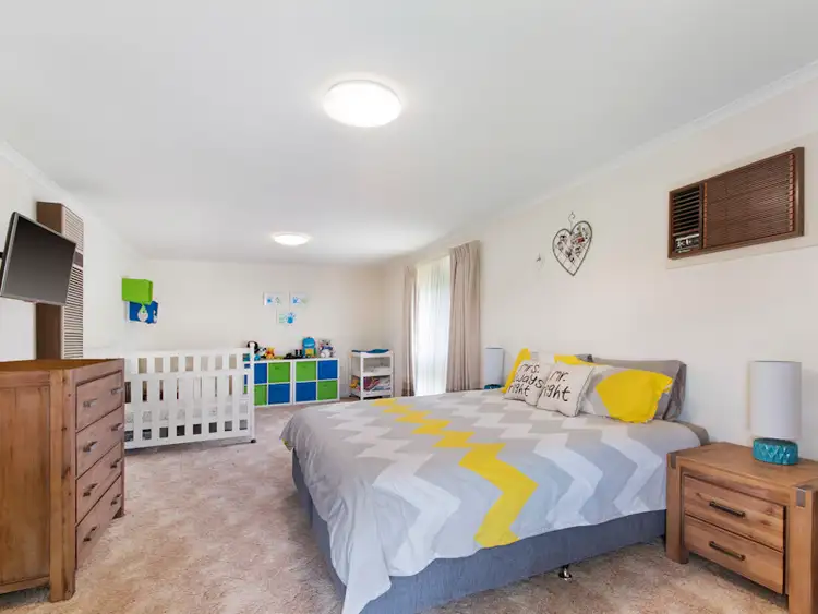 Seventh view of Homely house listing, 105 Mossfiel Drive, Hoppers Crossing VIC 3029