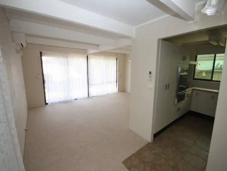 Sixth view of Homely house listing, 32 Nicholas St, The Rock NSW 2655