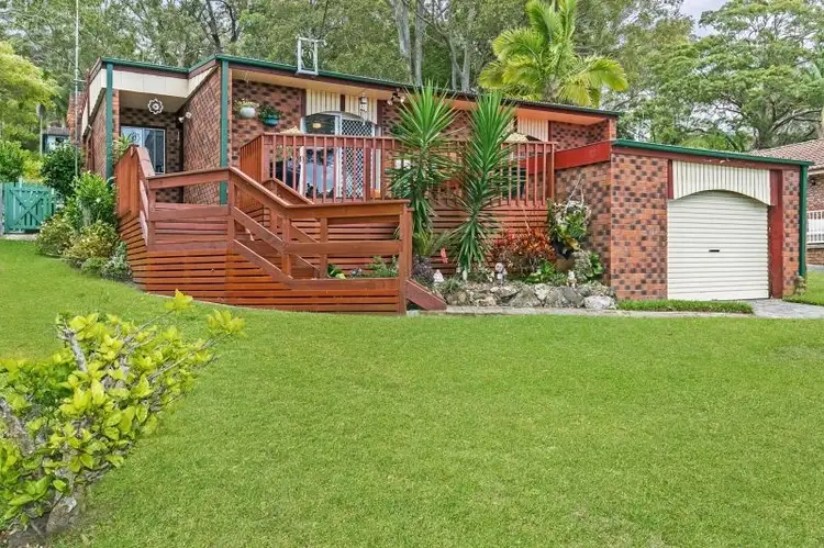 24 Hillcrest Road, Empire Bay NSW 2257