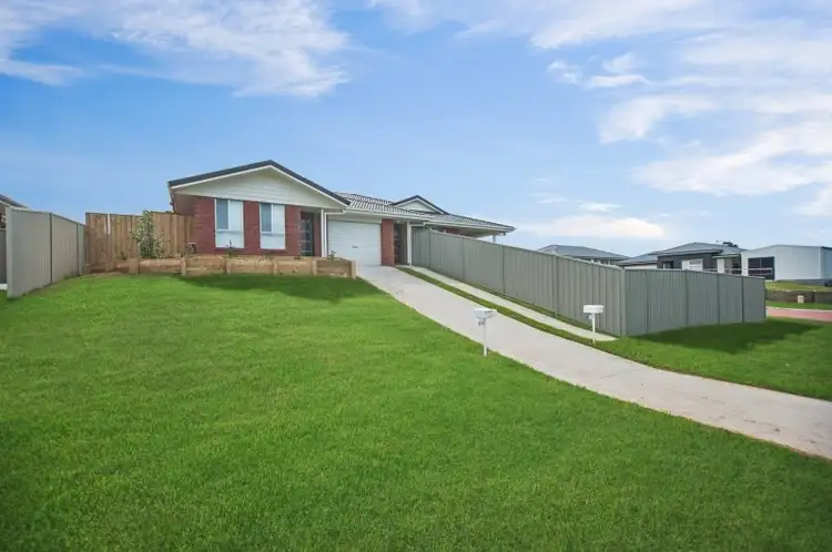 2/6 Hillgate Drive, Thornton NSW 2322