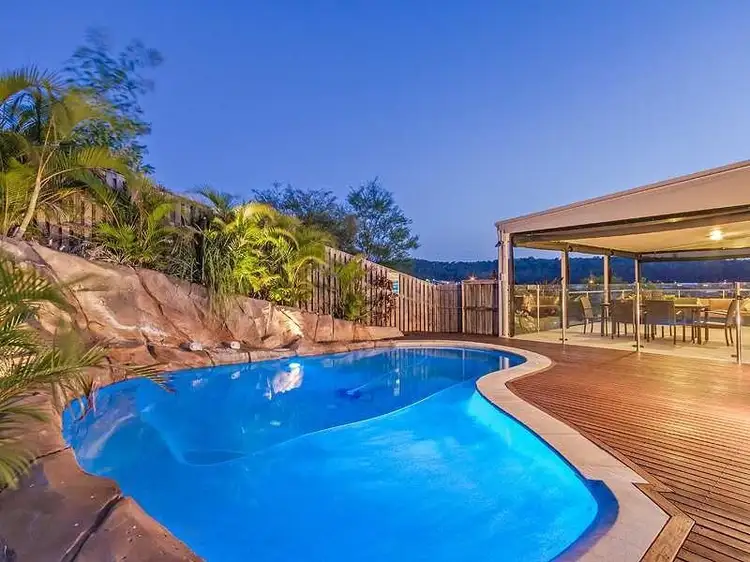 70 Diamantina Circuit, Pacific Pines QLD 4211