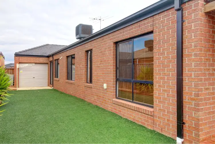 Seventh view of Homely house listing, 1 Elatus Pl, Brookfield VIC 3338