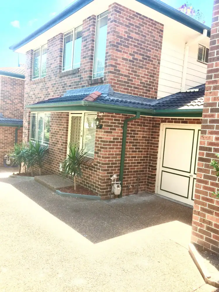48 Frederick St